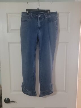 Kate & Mallory Blue Ruffle-Hem Cropped Jeans